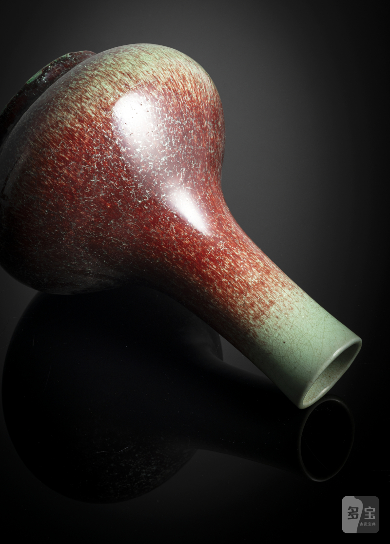 A Peachbloom-glazed porcelain bottle vase - 图4